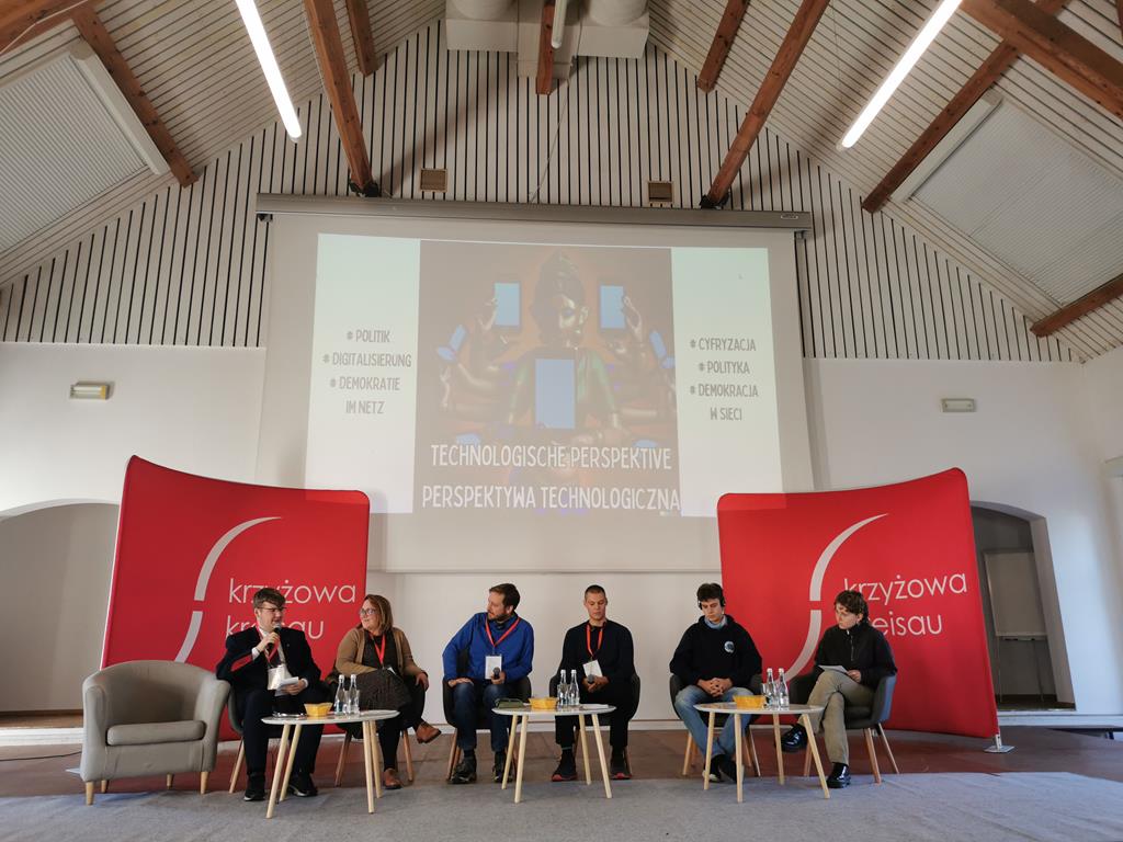 The needs of young people and tasks for intercultural exchanges were discussed at a conference in Krzyżowa.